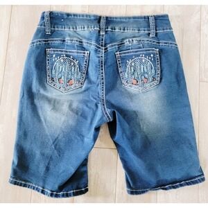 Lilac Sunset 16 Embellished Bermuda Denim Shorts Southwest Cactus Med Wash Pckts